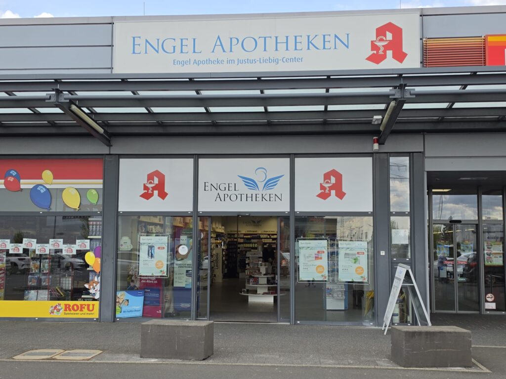 Filiale der Engel Apotheke im Justus-Liebig-Center von Außen